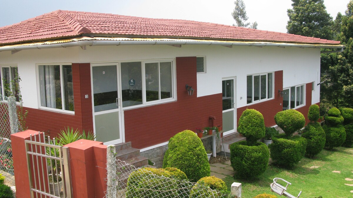 Trilan Cottages - Rooms with sit out in tea estate