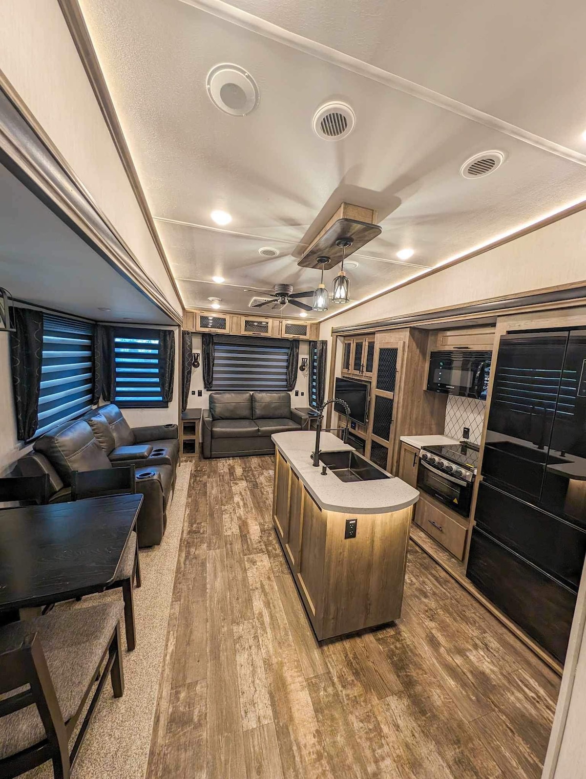 Best RV this side of the R-I-O Grande