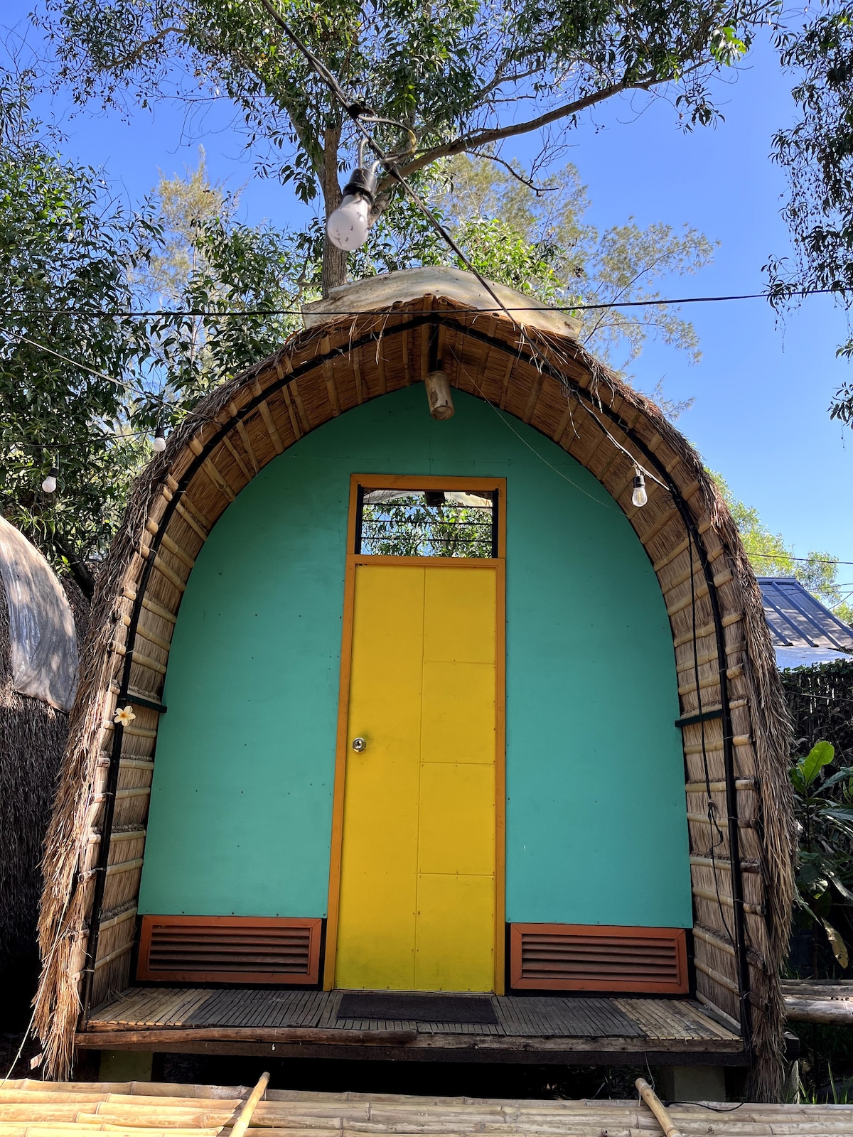 The Yellow Shack By Honu Lodge