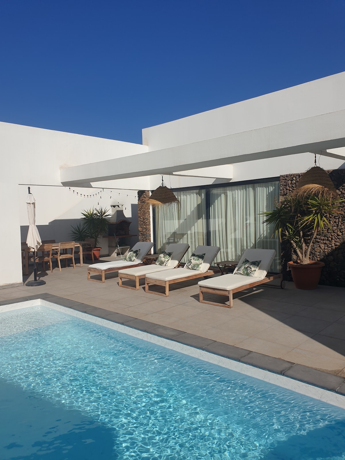 Casa Becks new villa, private heated pool, air con