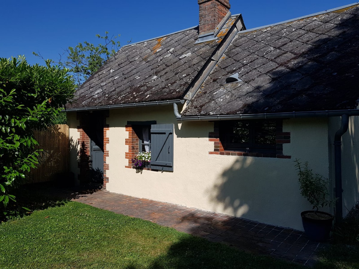 Petite maison au fond du jardin