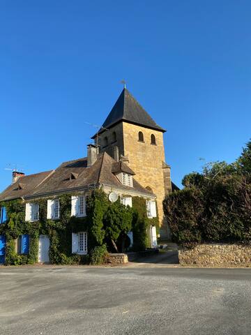 Saint-Médard-d'Excideuil的民宿