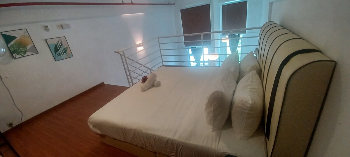 #New# Minimalist Duplex with King Bed @ The CEO