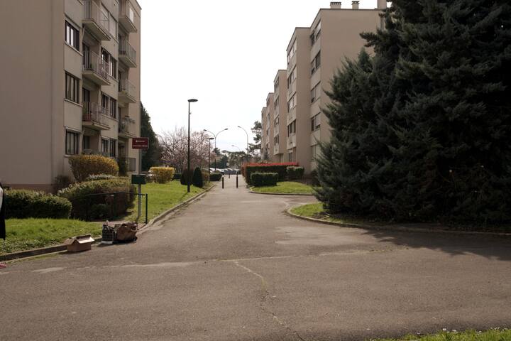 Chennevières-sur-Marne的民宿