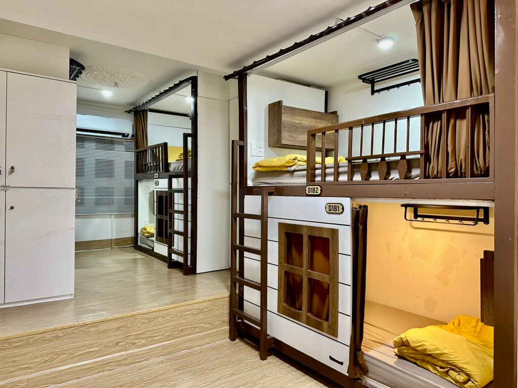 Pretty Dorm-Bui Vien Walking street-D1-SG center