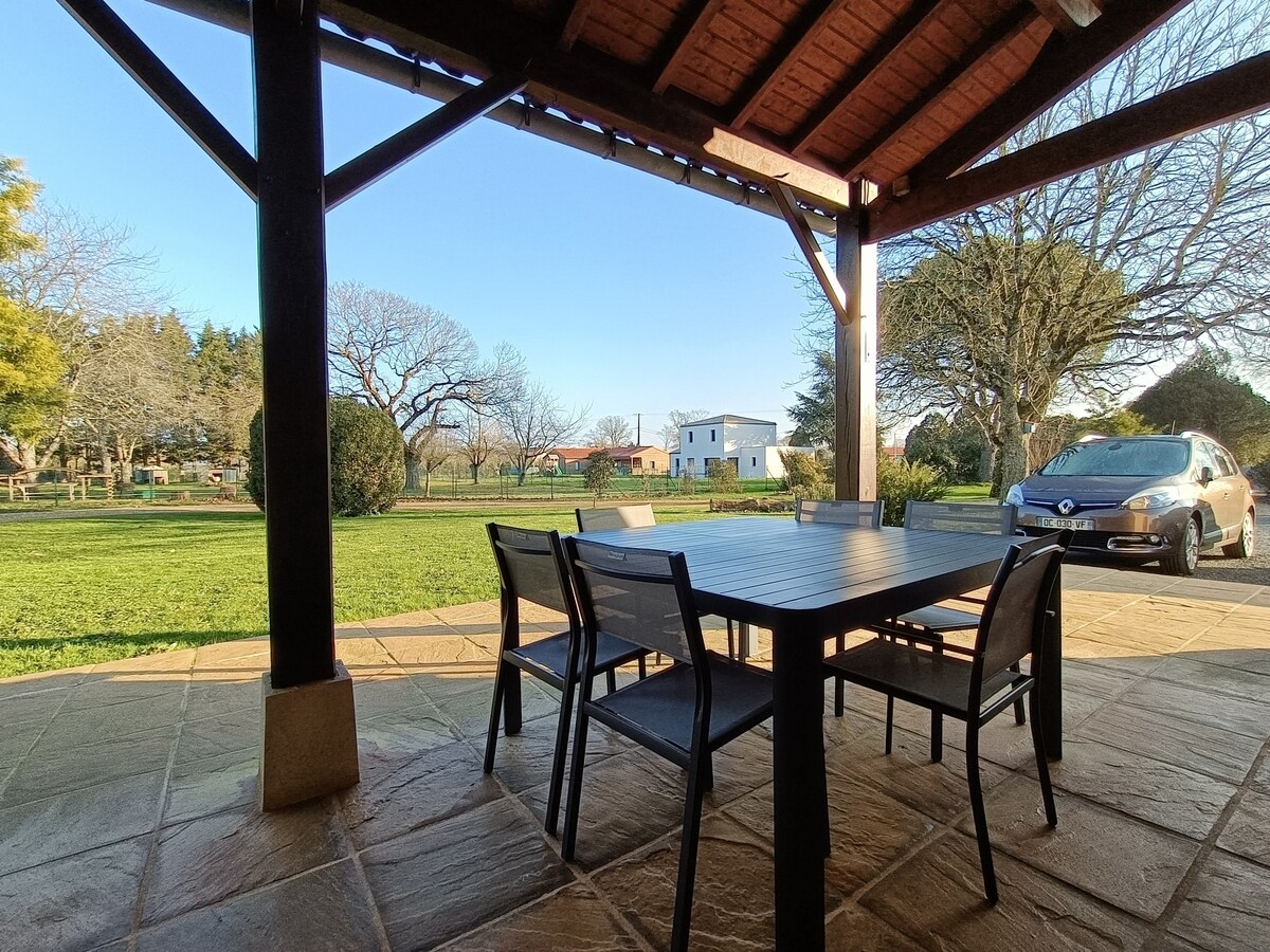 Gîte à la campagne avec piscine chauffée