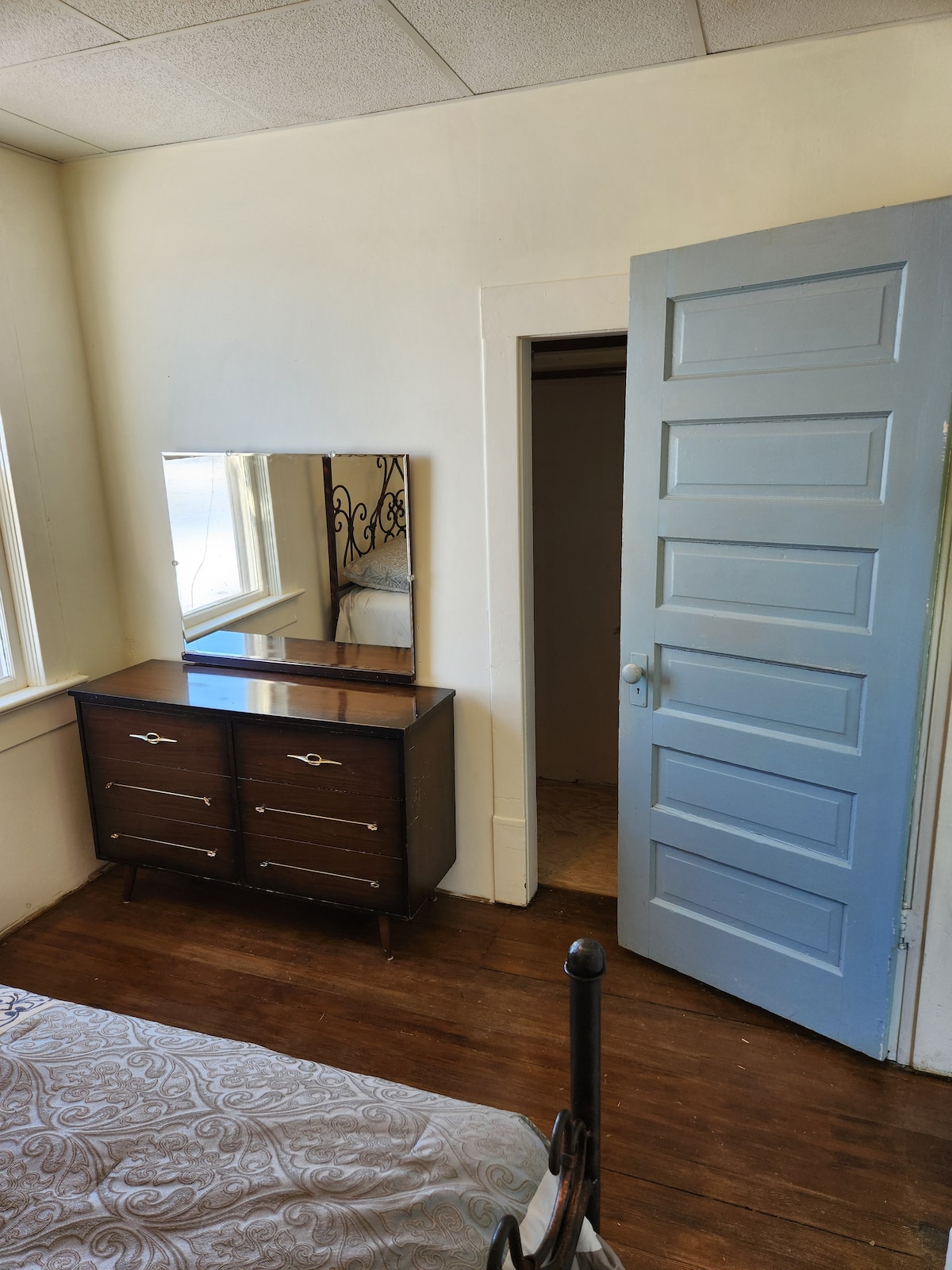 Main Floor Room - Heritage House