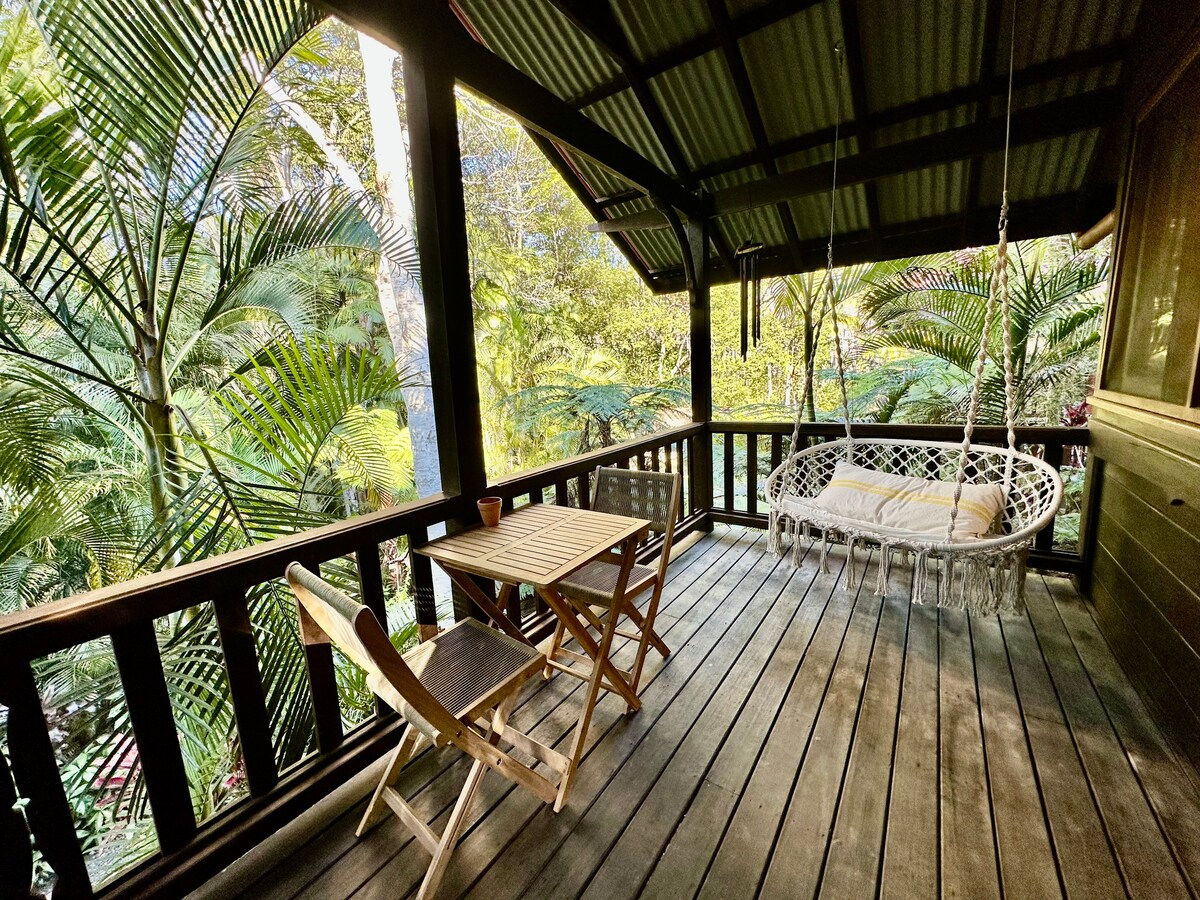Rainforest Cabin With Bath
