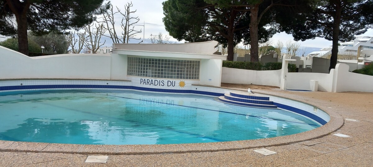 Studio Plage du Couchant parking privé, piscine