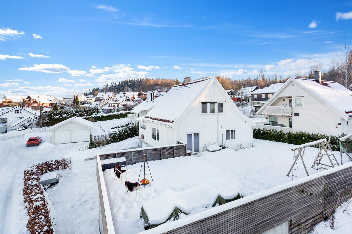 Enebolig med flotte solforhold