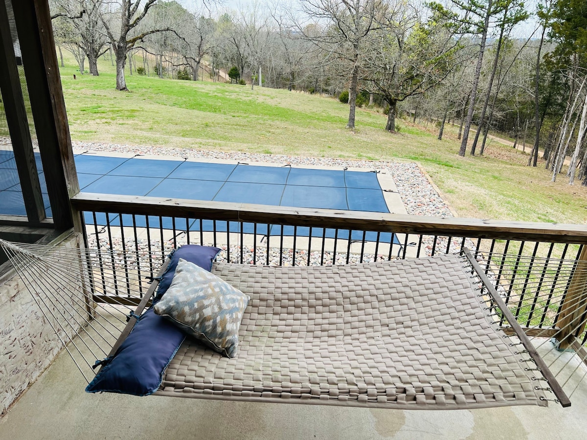 Cozy home with private pool near Rocky Branch