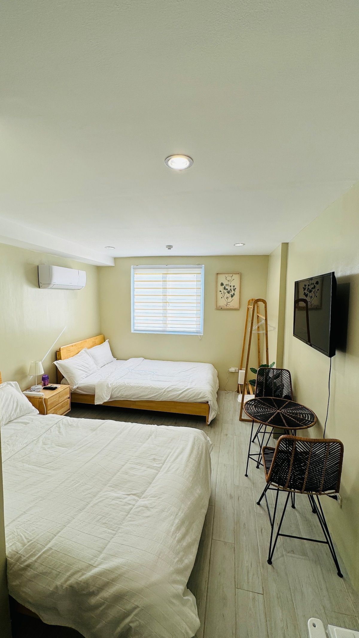 cebu ayala center cozy room 2408