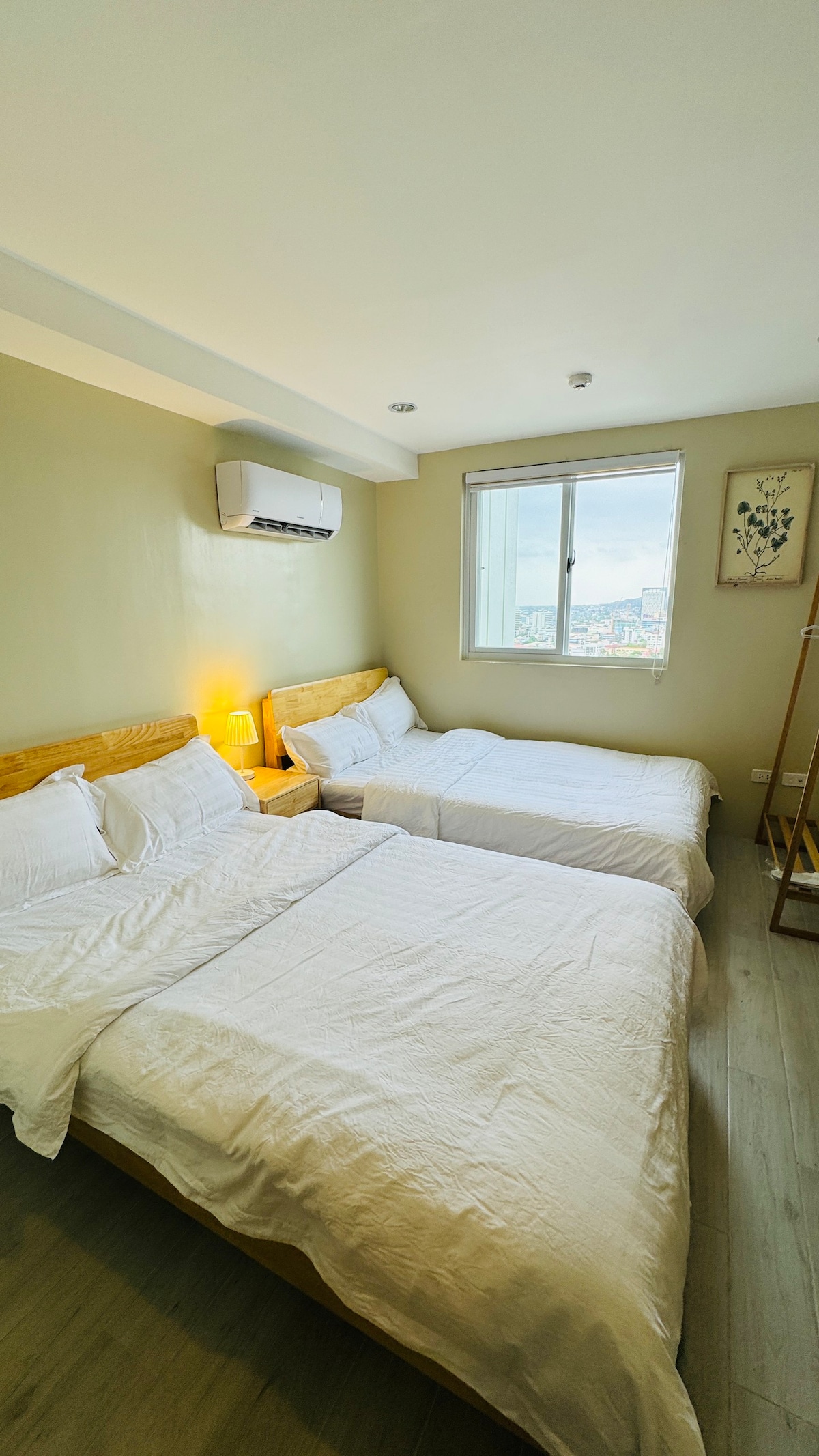 cebu ayala center cozy room 2408