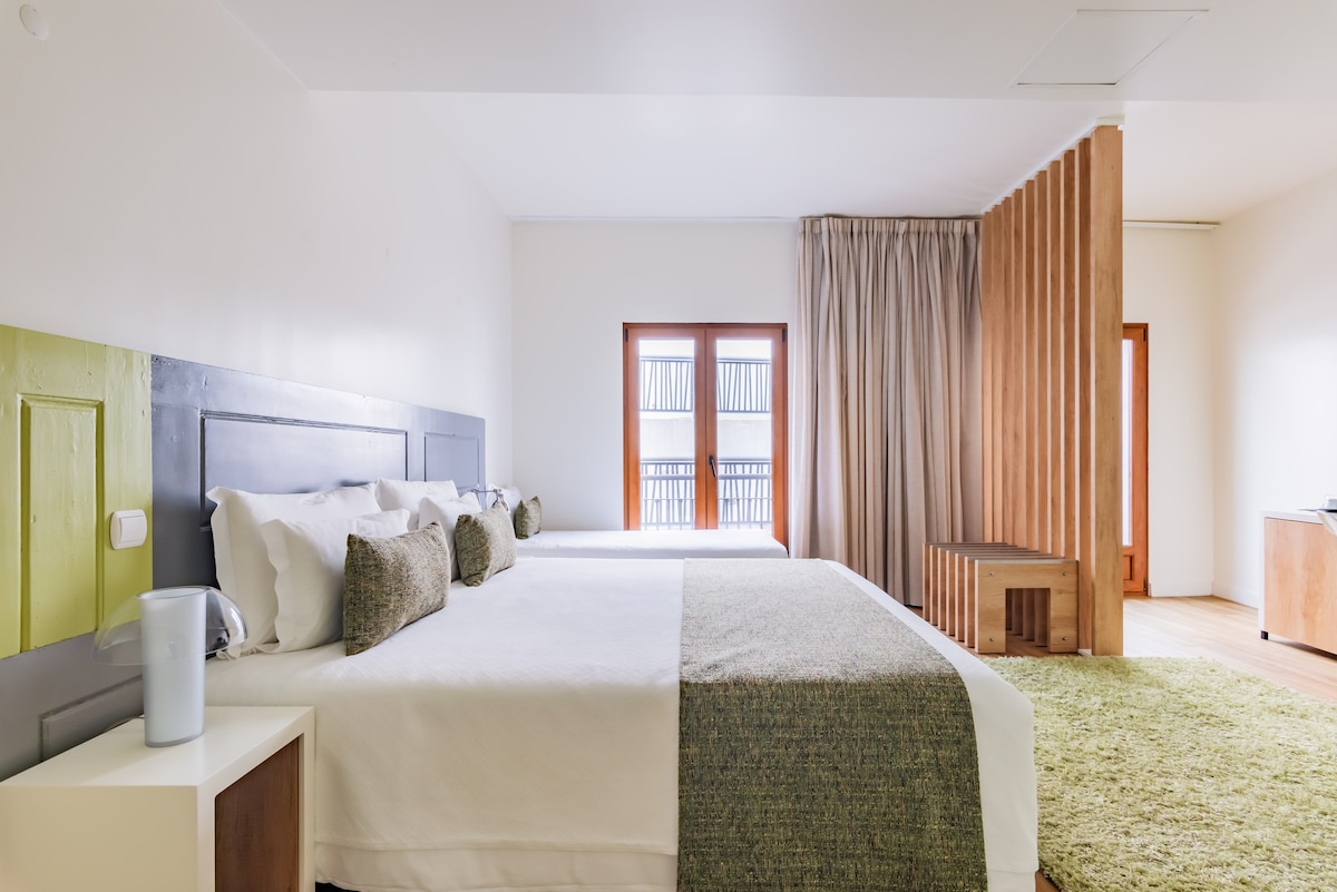 Superior Suite with Sofa-Bed @ Porta da Arrábida