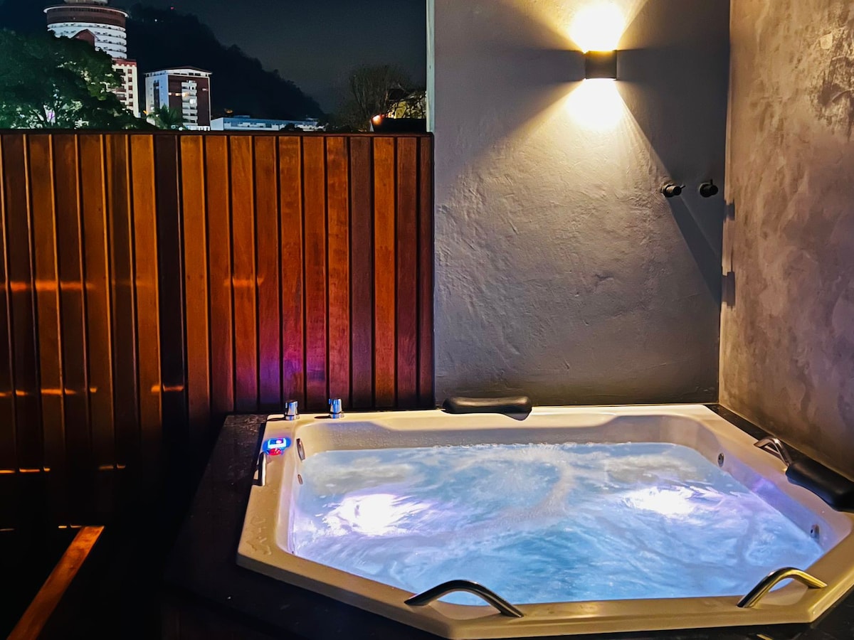 SkyLounge | Duplex com jacuzzi e Churrasqueira