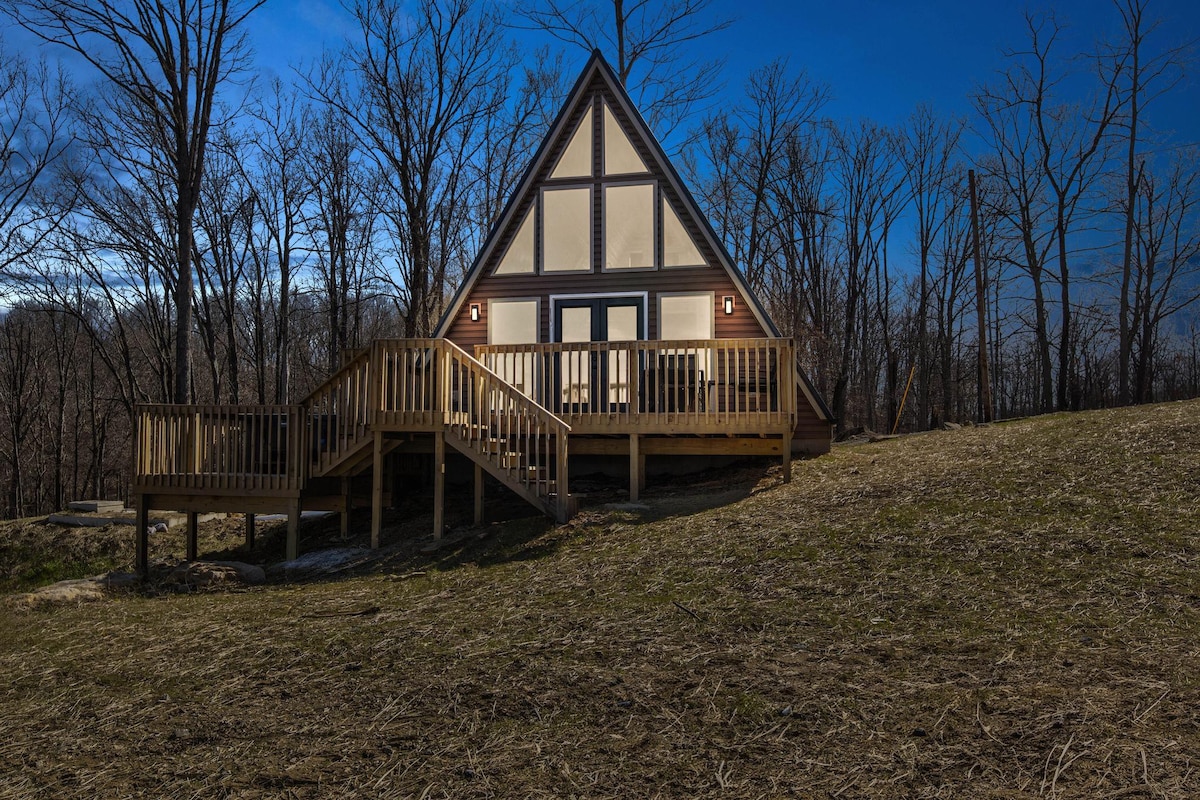 New! Mountain Top A-Frame Cabin, The Triangles