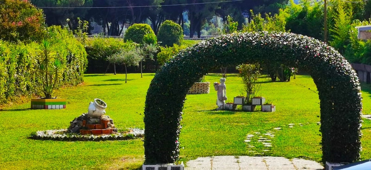 -Villa Gardenia- [Private Garden & Free Parking]
