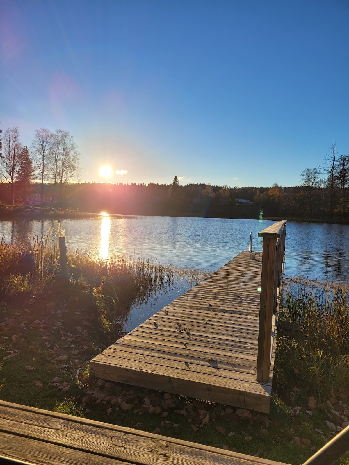 Modern enplansvilla med sjötomt