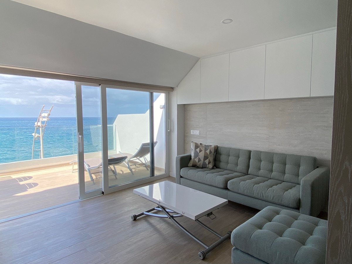 Exclusivo apartamento con vistas al mar