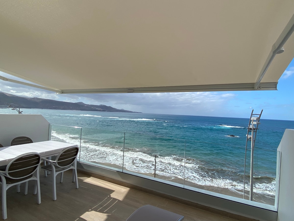 Exclusivo apartamento con vistas al mar