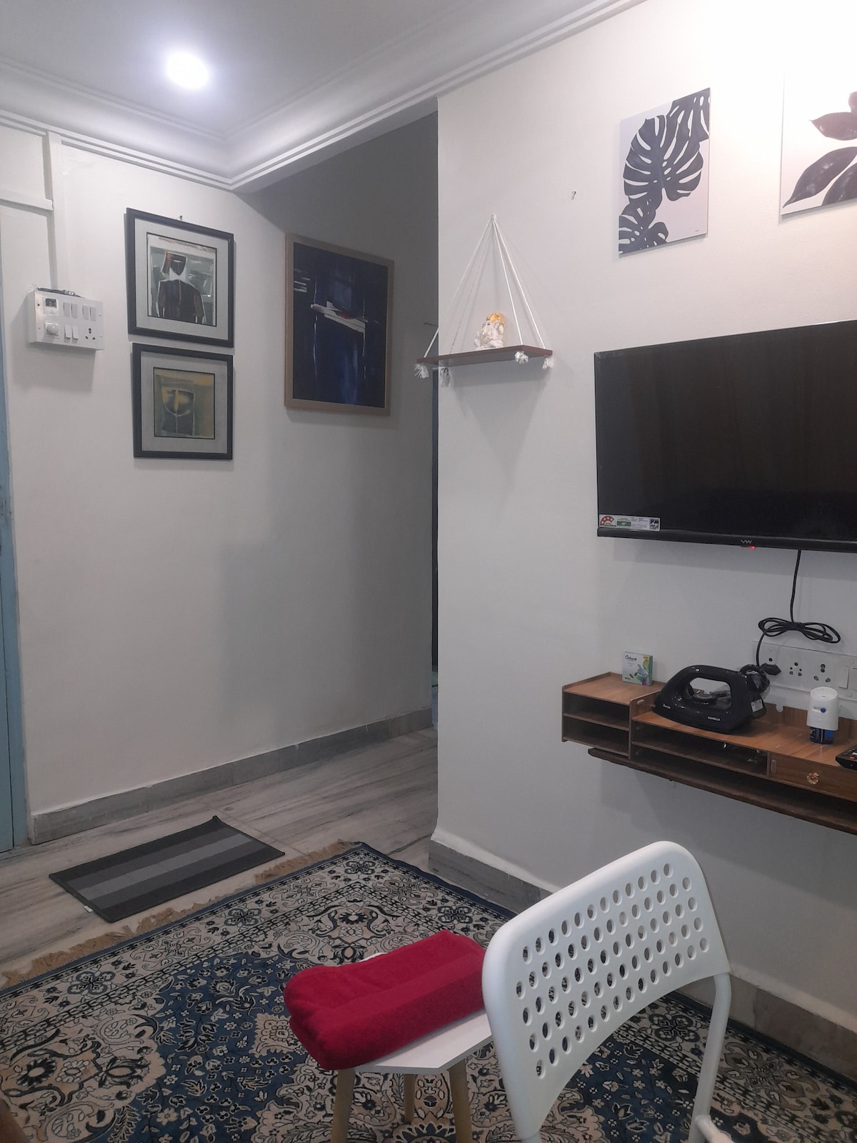 Studio/1BHK flat in Bandra by BF