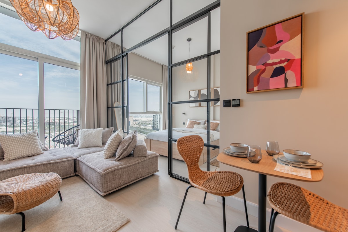 Cozy & Peaceful 1-BR Apartment Dubai Hills