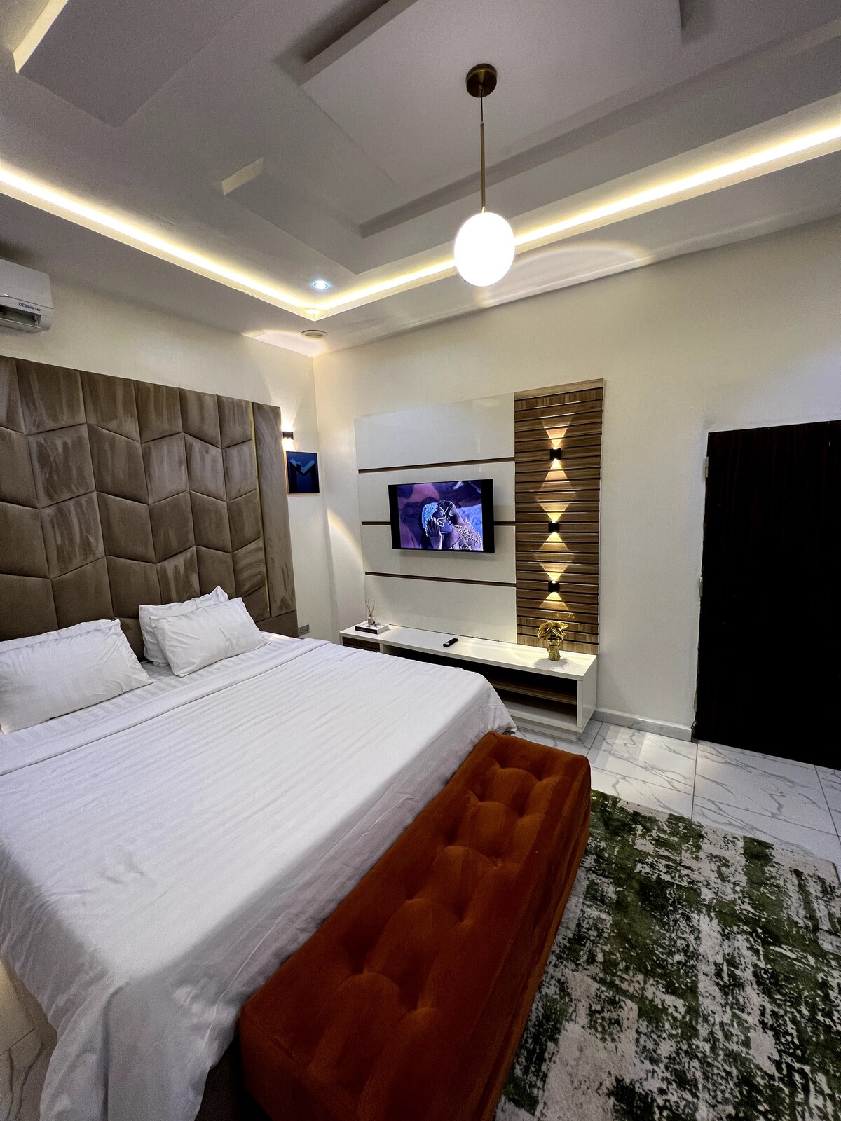 3 Bedroom Serviced Apartment Shortlet, Lekki-Lagos