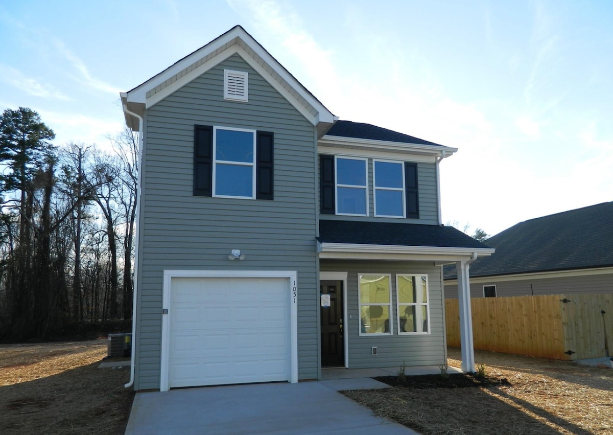 Brand NEW Entire home in Statesville, NC