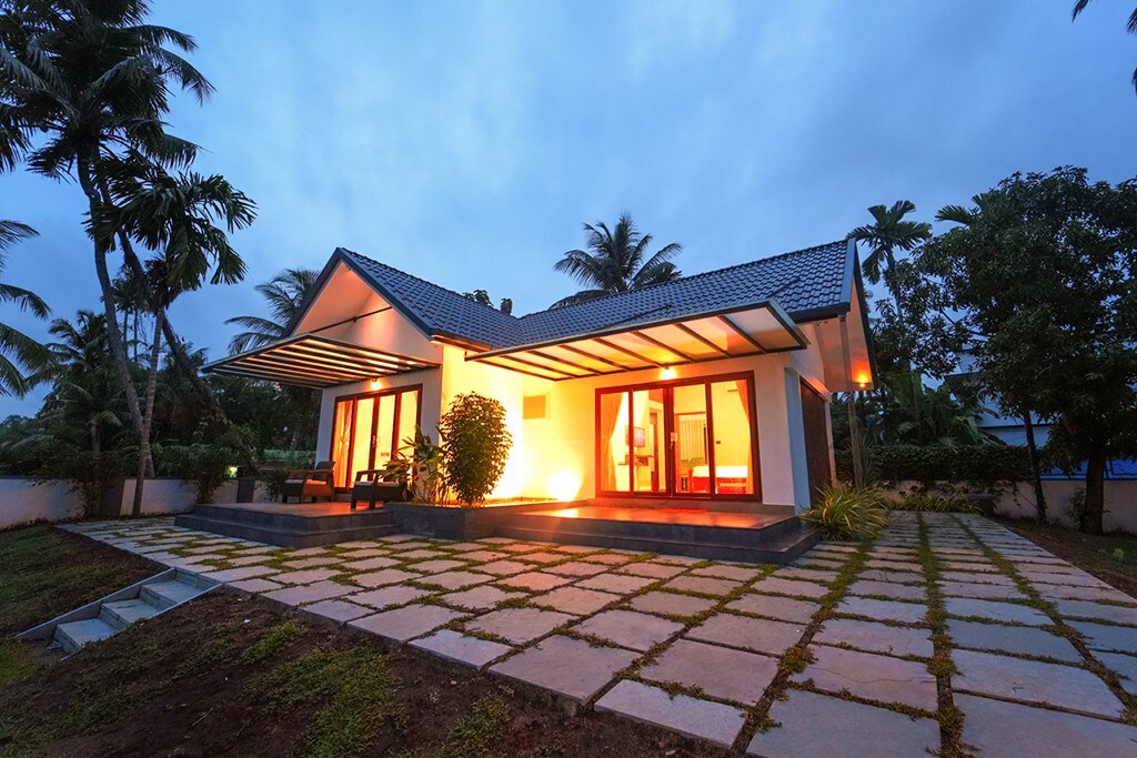 Lake View Private Pool Villa