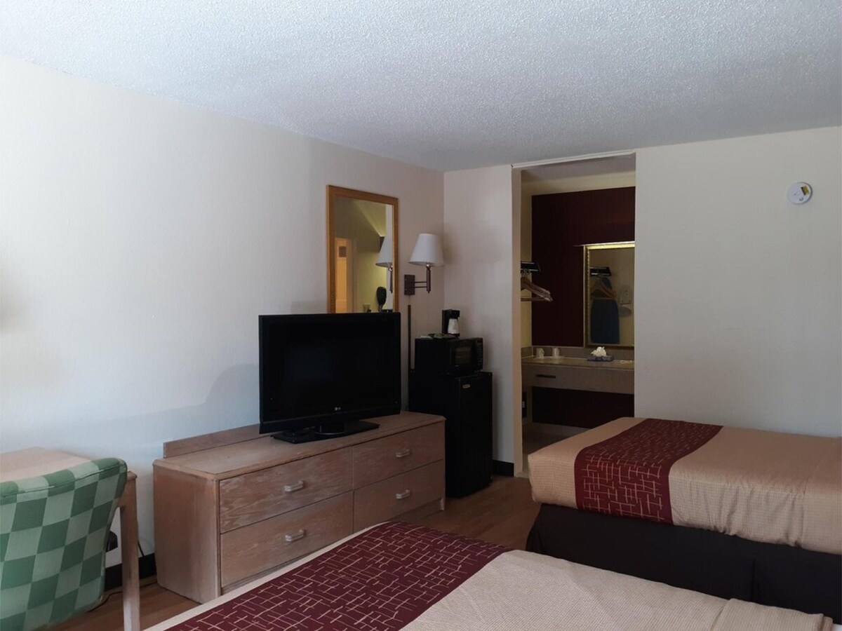 Hotel Phenix City Central 2 Full Bed Smoking