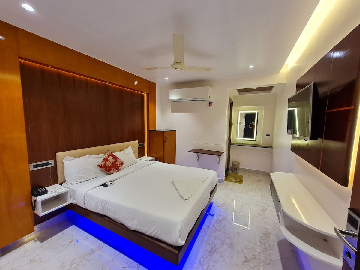 Hotel Sannidhi - Deluxe Room