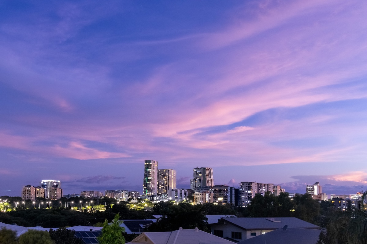 城市天际线景观|豪华5床房源|泳池