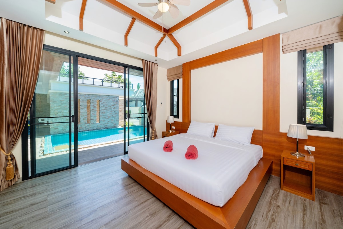 带游泳池的私人两卧室别墅，位于Rawai VIP Villa住宅