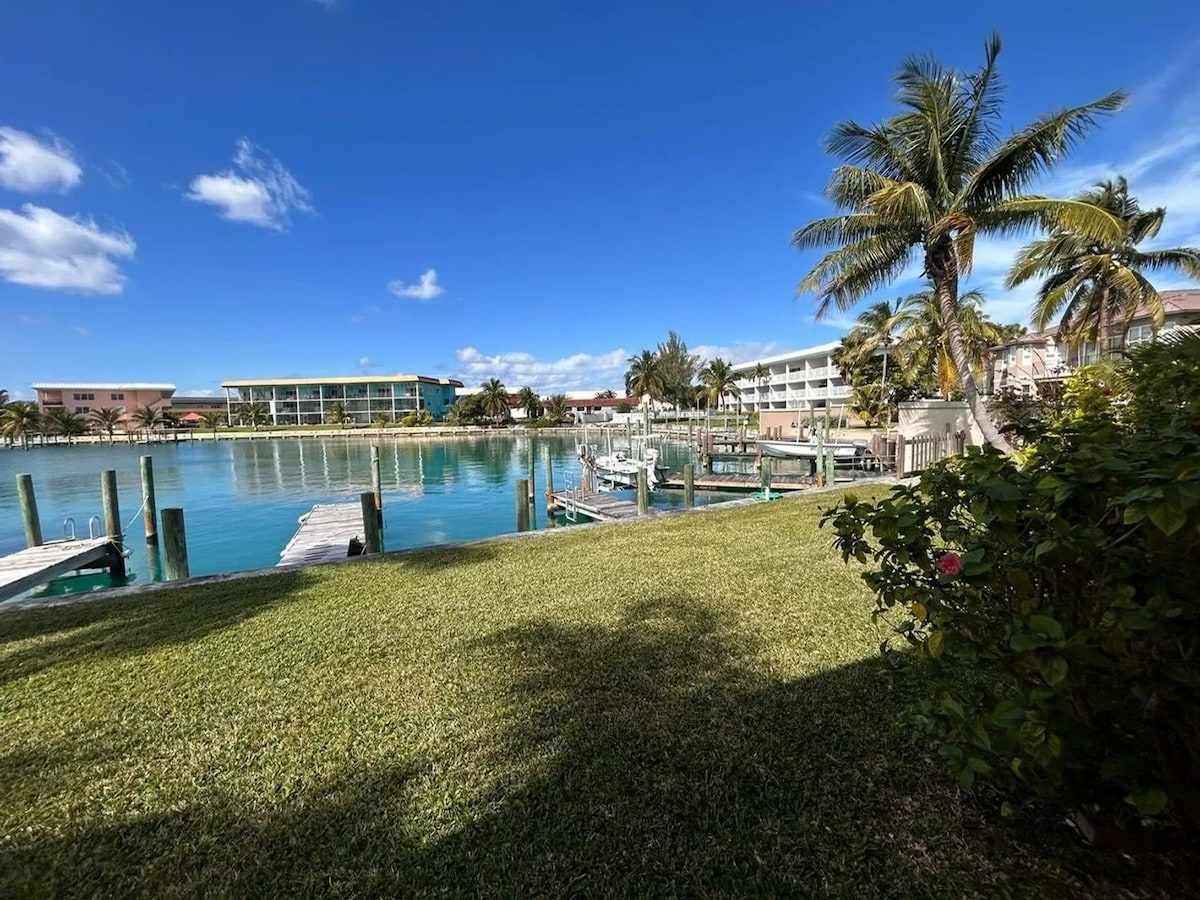 Freeport Condo w/ dock and view!