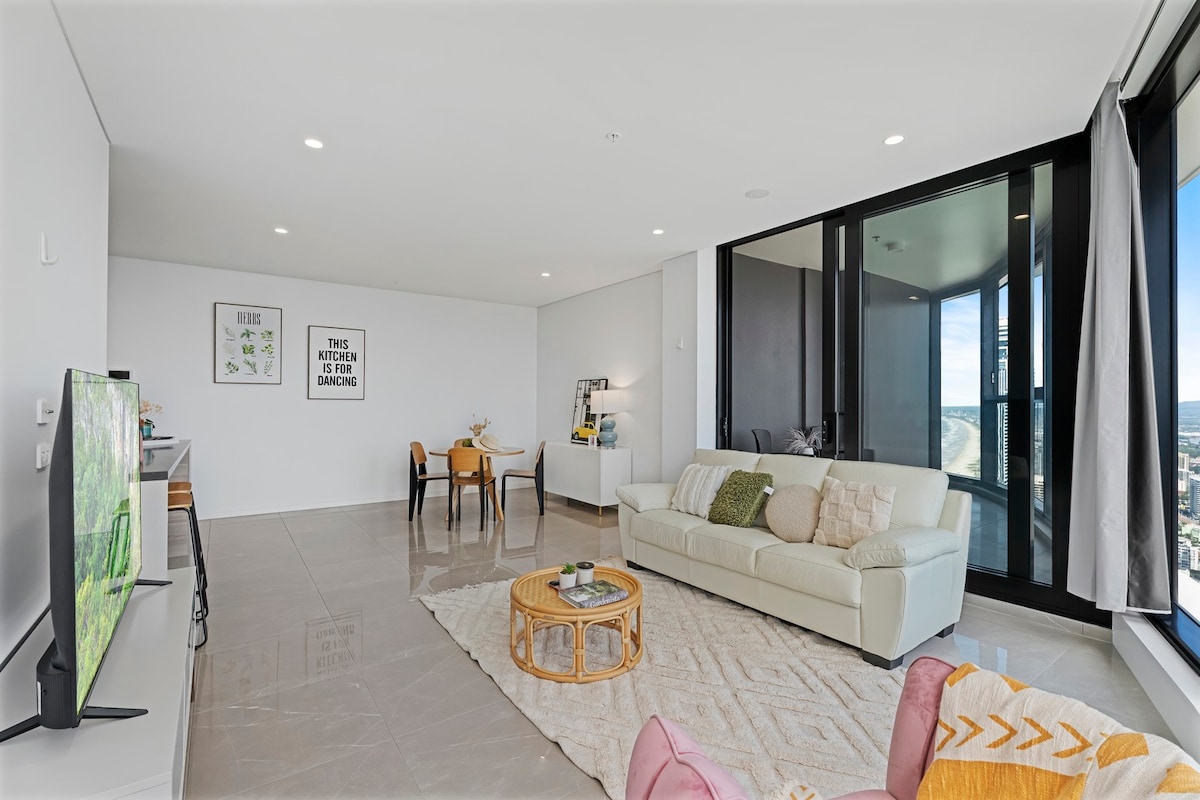 2BR NEW Apt in Surfers Paradise