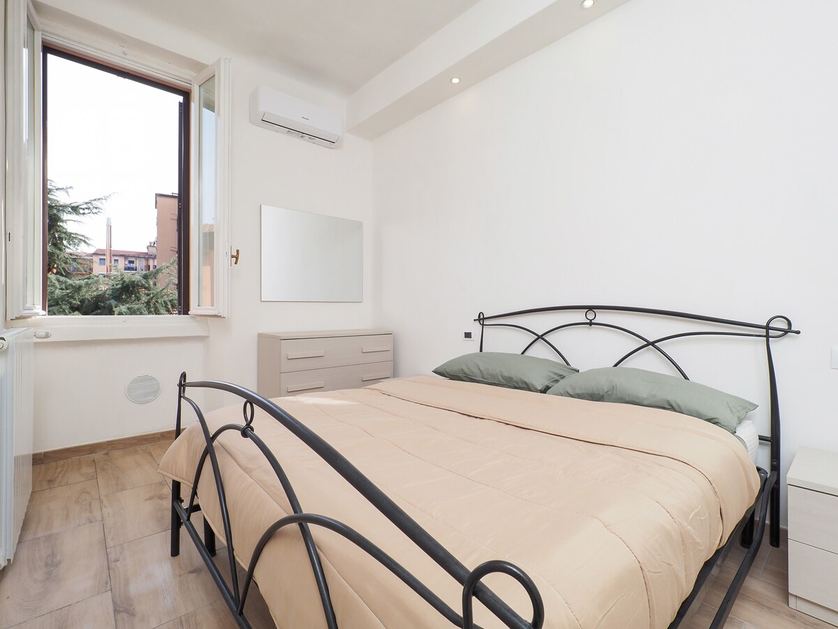[20 min from duomo] exclusive house - city center