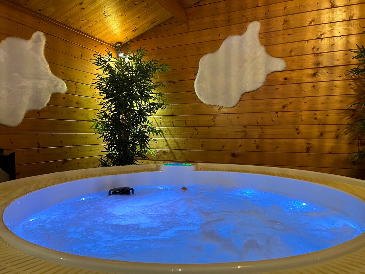 Chambre avec accès spa jacuzzi privatif