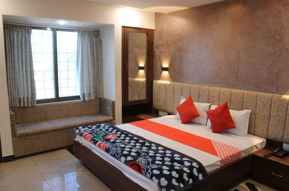 Hotel Satyam Palace Deluxe Room
