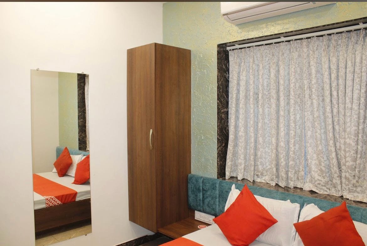 Hotel Satyam Palace Family Room