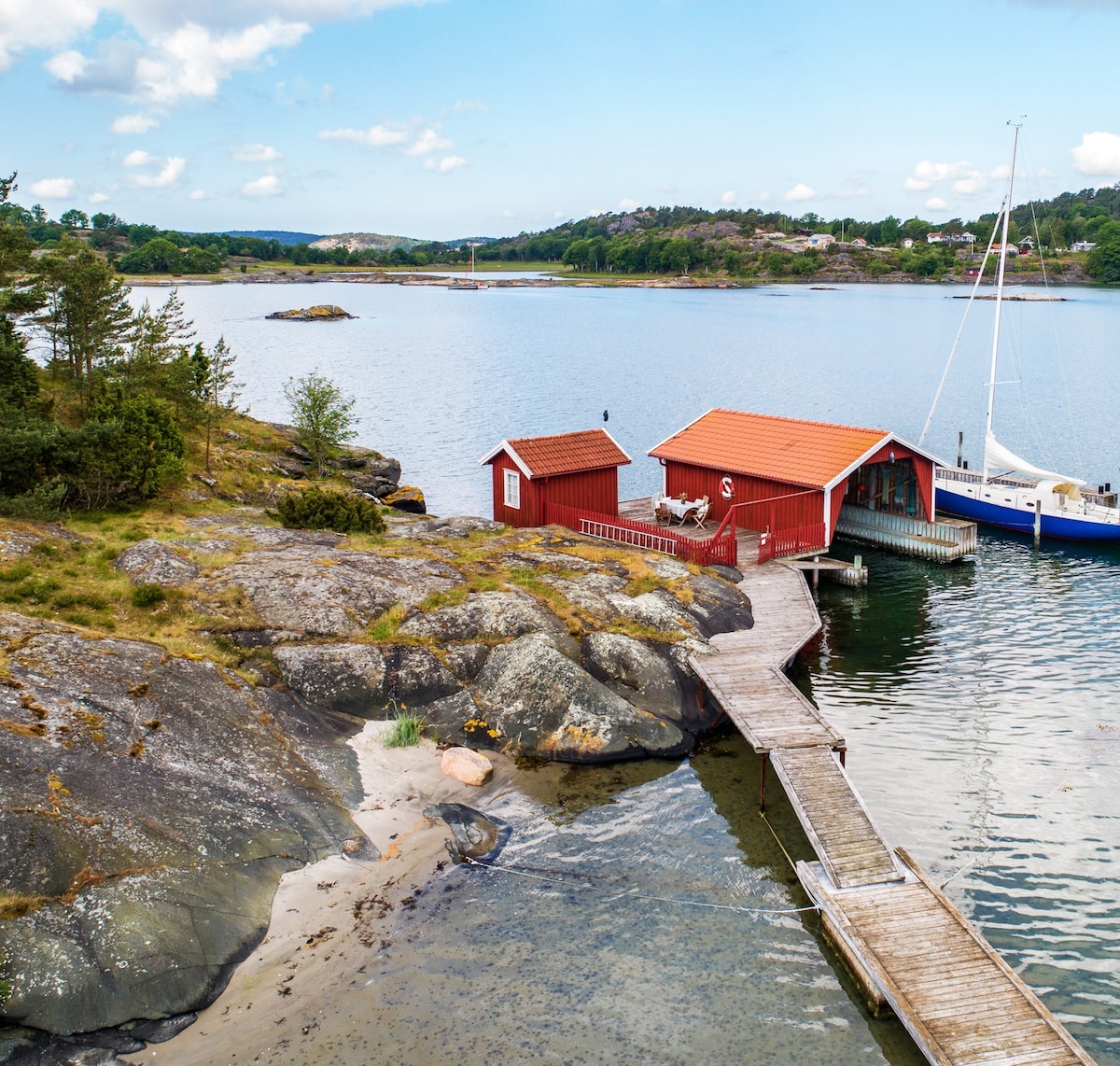 Hus med egen ö.