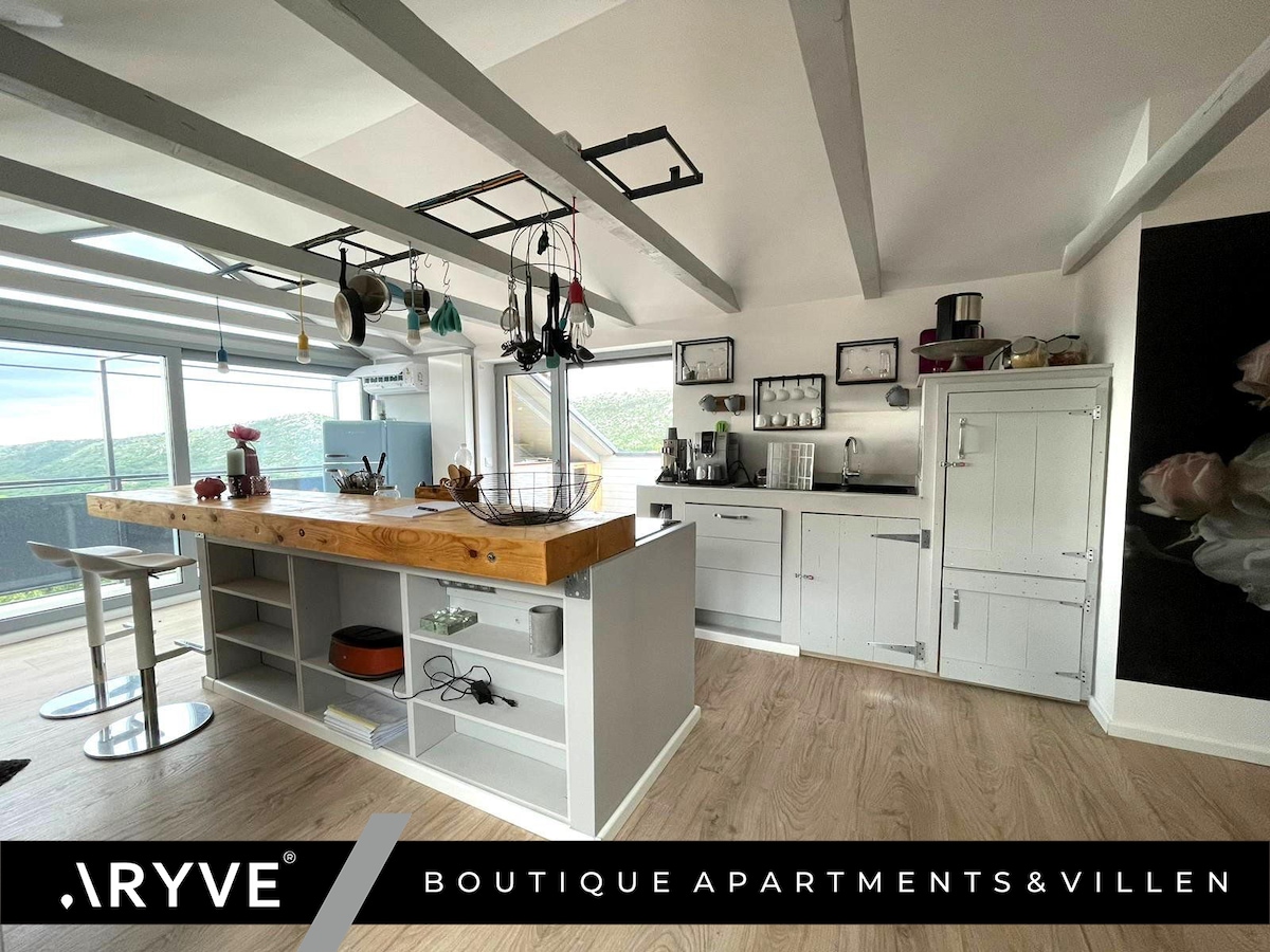 ARYVE® Boutique-Apartment mit Meerblick | DG