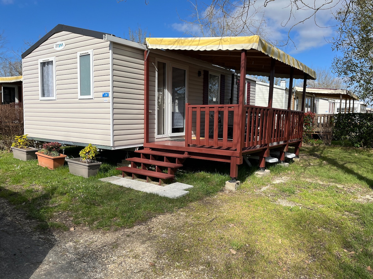 Près de la Piscine Superbe Mobil Home 2 Ch 6P /267