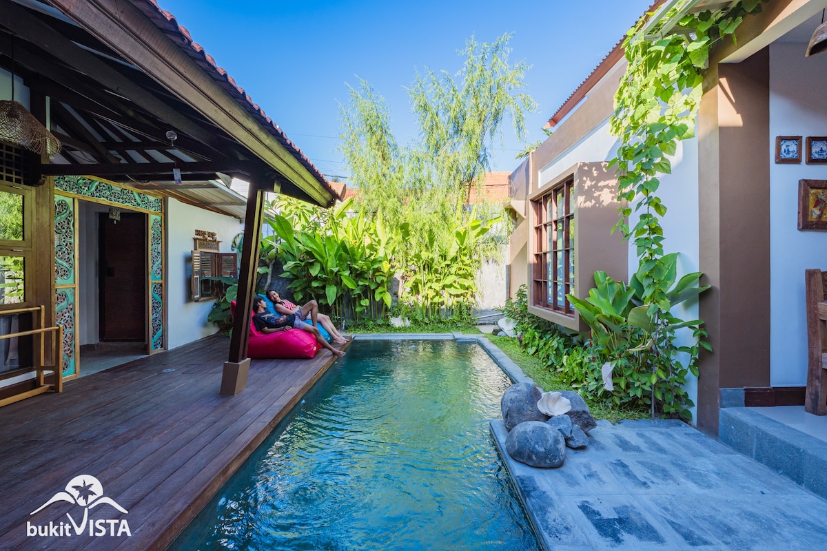 Sanur Zen Poolside: Elegant Island Respite - AKI