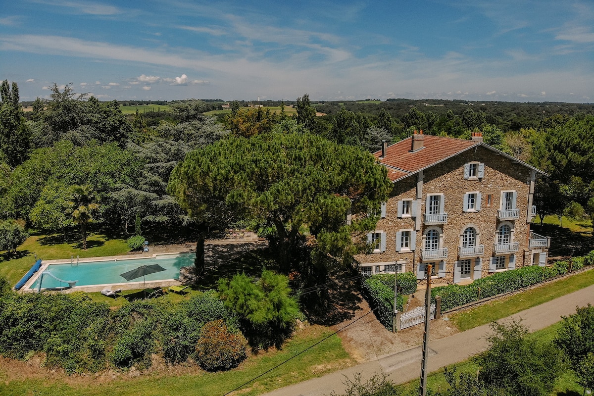 Maison Bourgeoise avec piscine