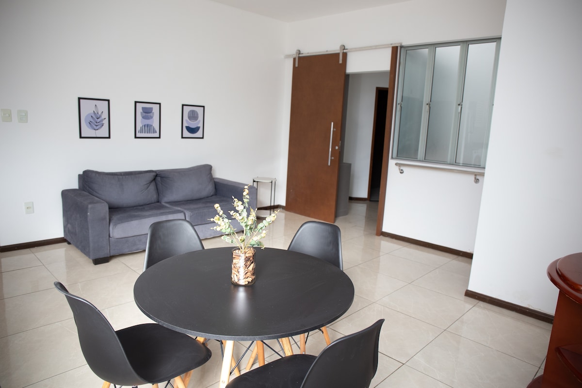 Apartamento Central perto Aperam