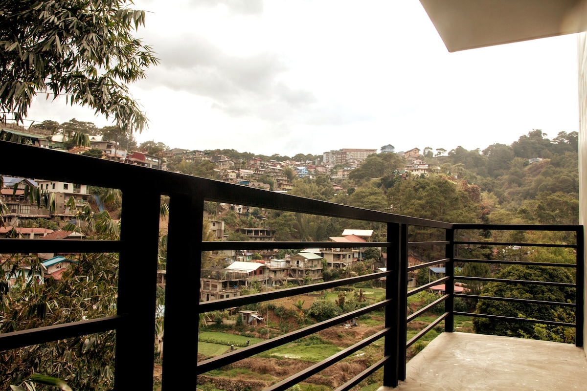 3 storey house with balcony