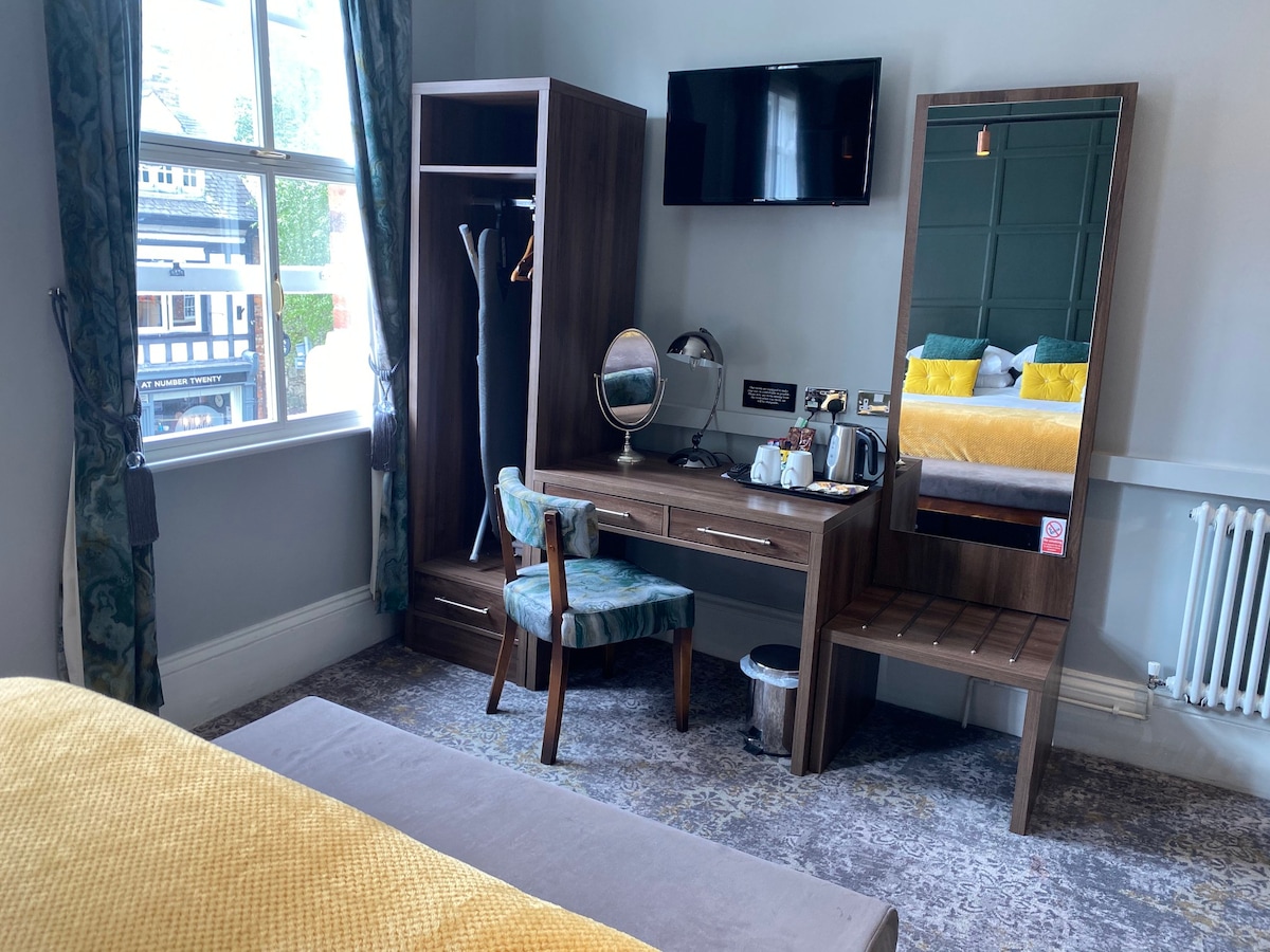 Superior Room BB in York City Centre