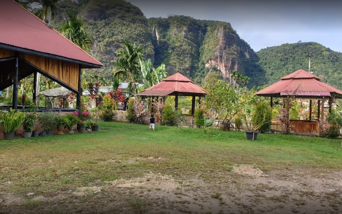 Comfy accommodation in the Harau Valley