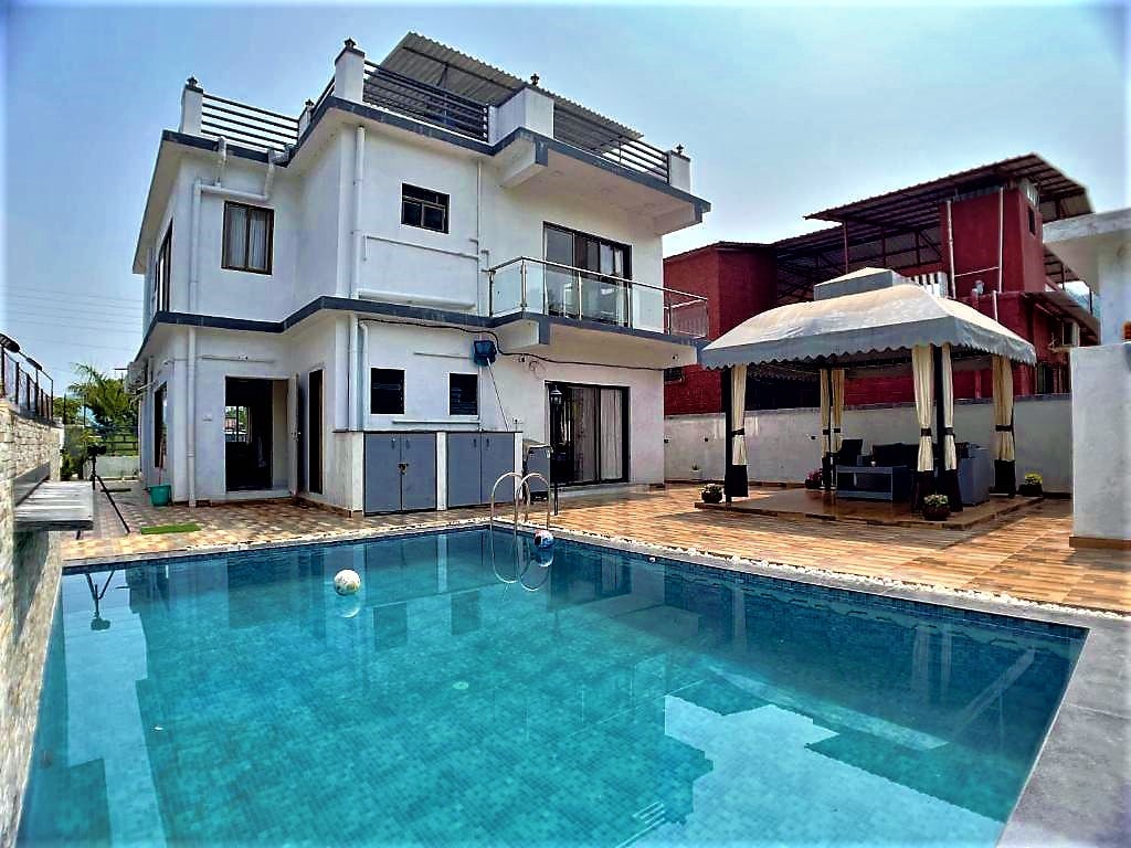 Private Pool Farm House - Maheshwari Villa