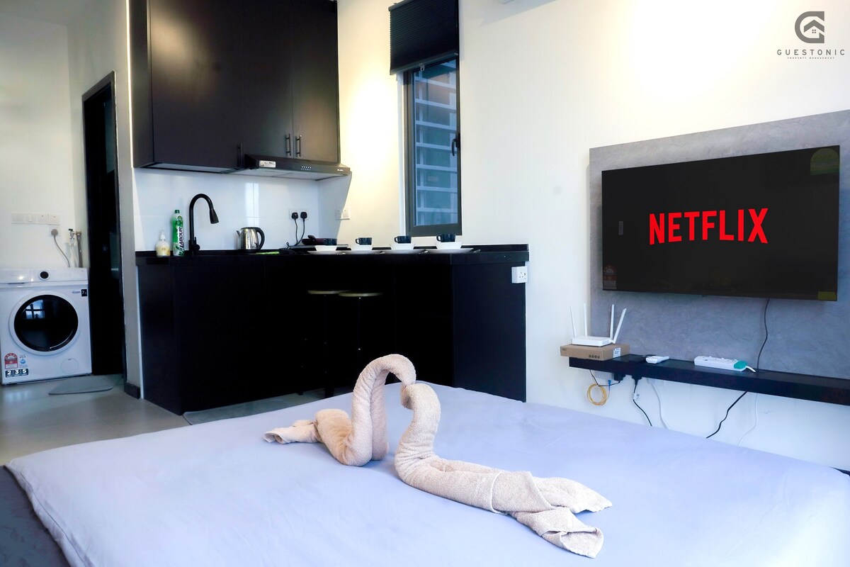 Neu Suite#Couple#KLCC#FreeWifi#Netflix#NS1.10A